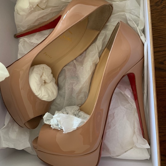 Christian Louboutin - Peep Toe - Nude - Platform - Picture 3 of 5